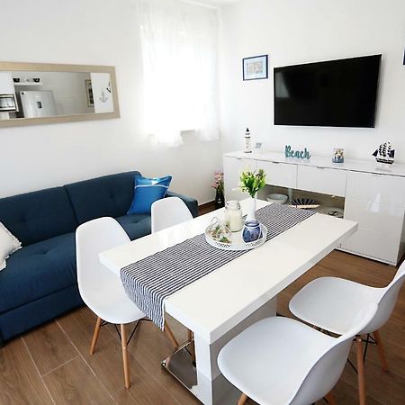 Apartments Romarin Супетар Екстериор снимка