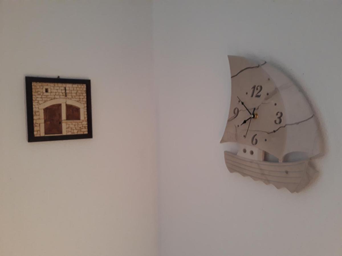 Apartments Romarin Супетар Екстериор снимка