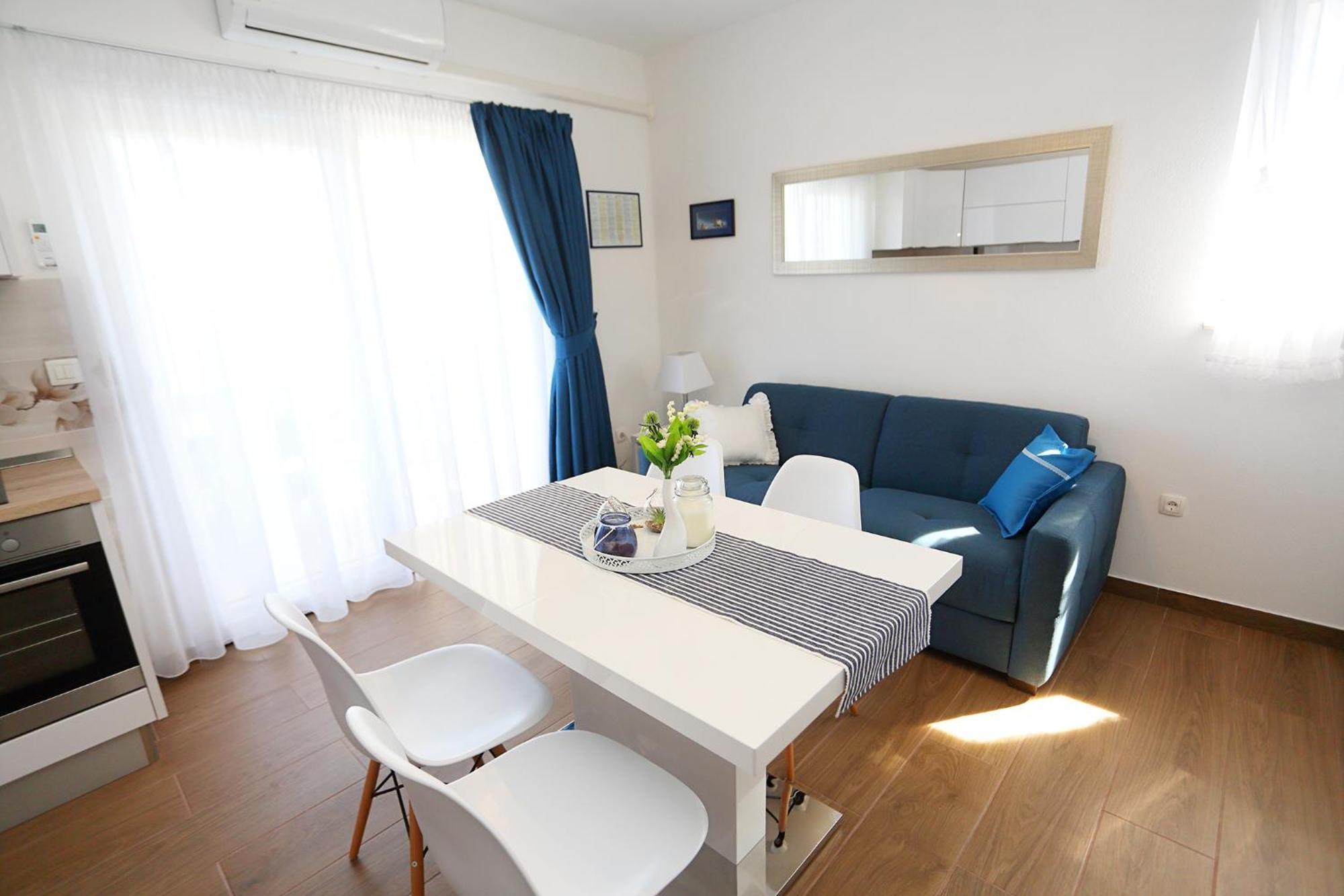 Apartments Romarin Супетар Екстериор снимка