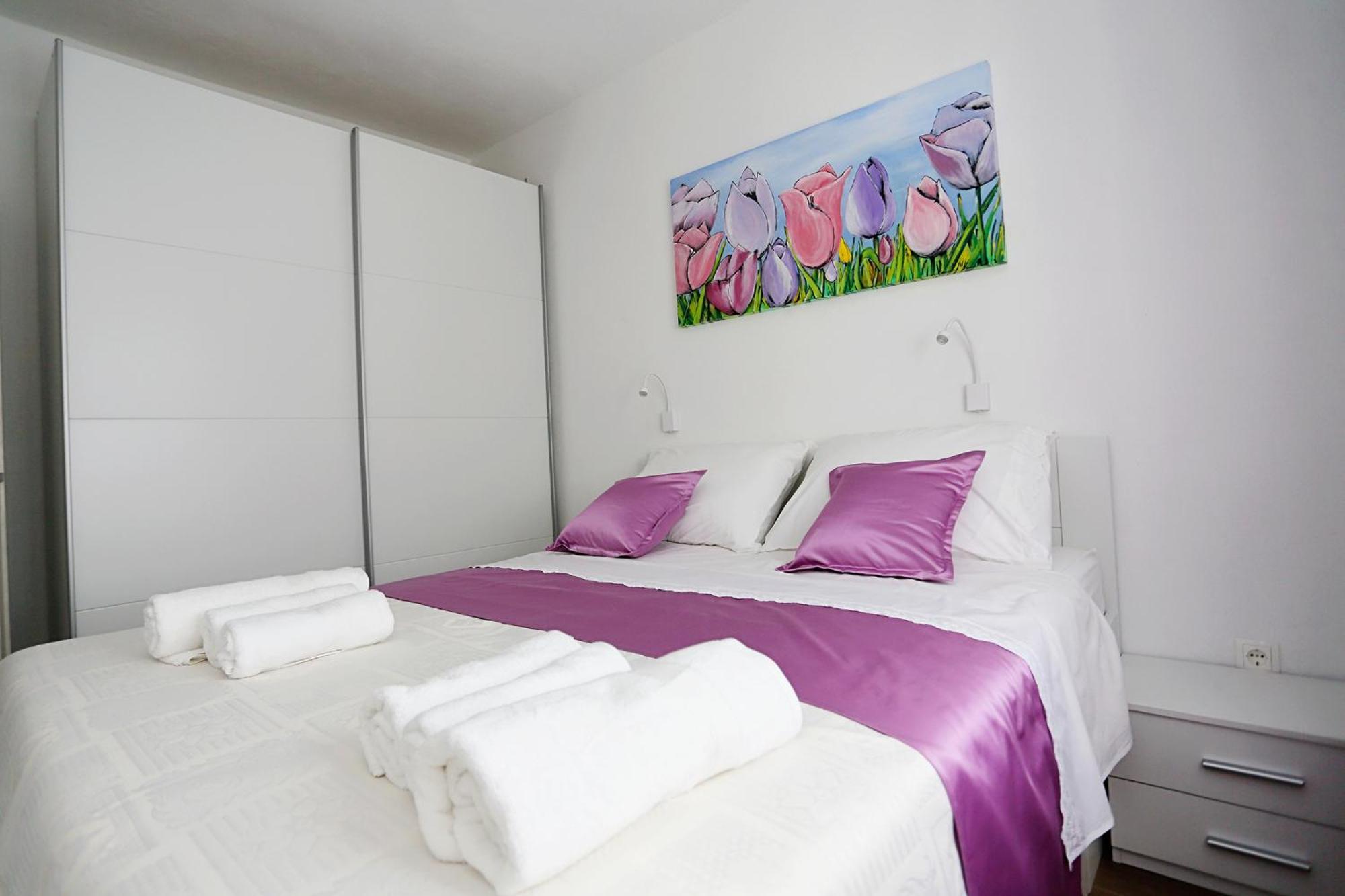 Apartments Romarin Супетар Екстериор снимка